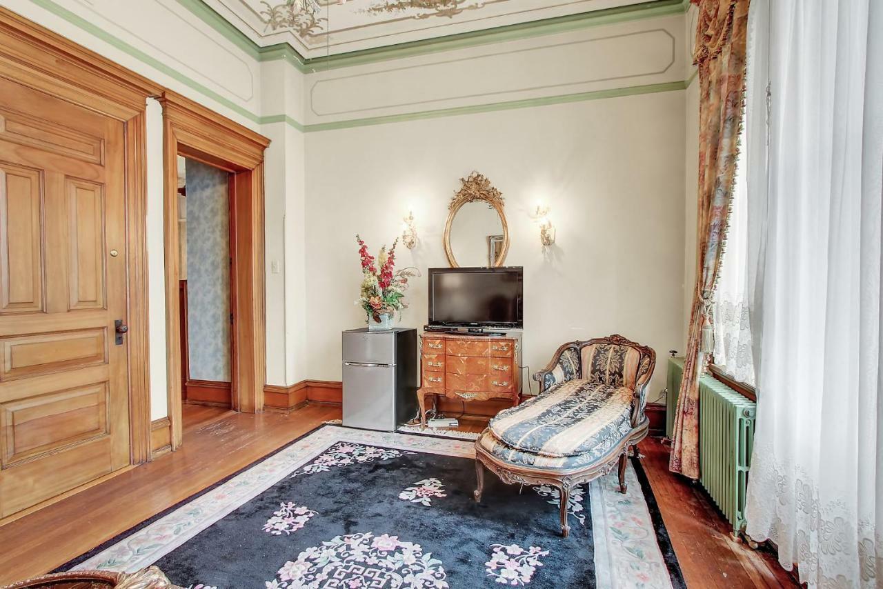 The Gables At Stirling Guest Hotel レディング エクステリア 写真