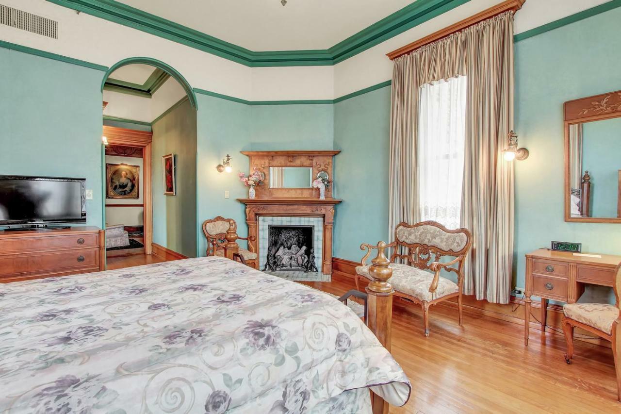 The Gables At Stirling Guest Hotel レディング エクステリア 写真