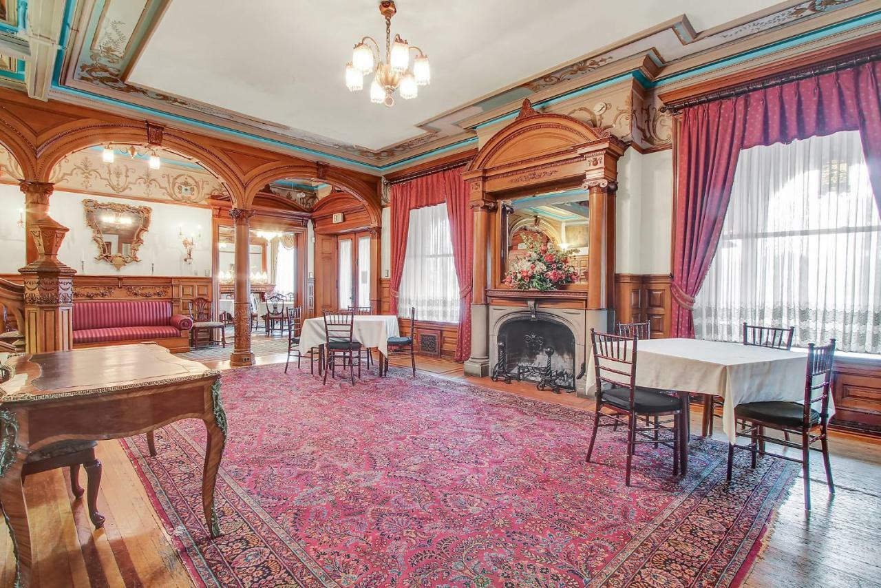 The Gables At Stirling Guest Hotel レディング エクステリア 写真