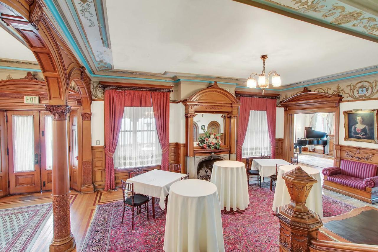 The Gables At Stirling Guest Hotel レディング エクステリア 写真