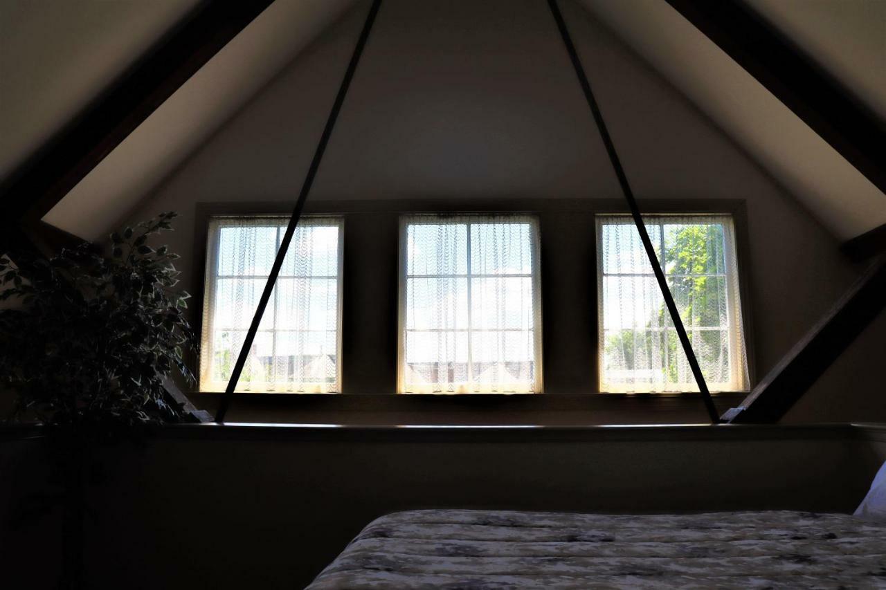 The Gables At Stirling Guest Hotel レディング エクステリア 写真