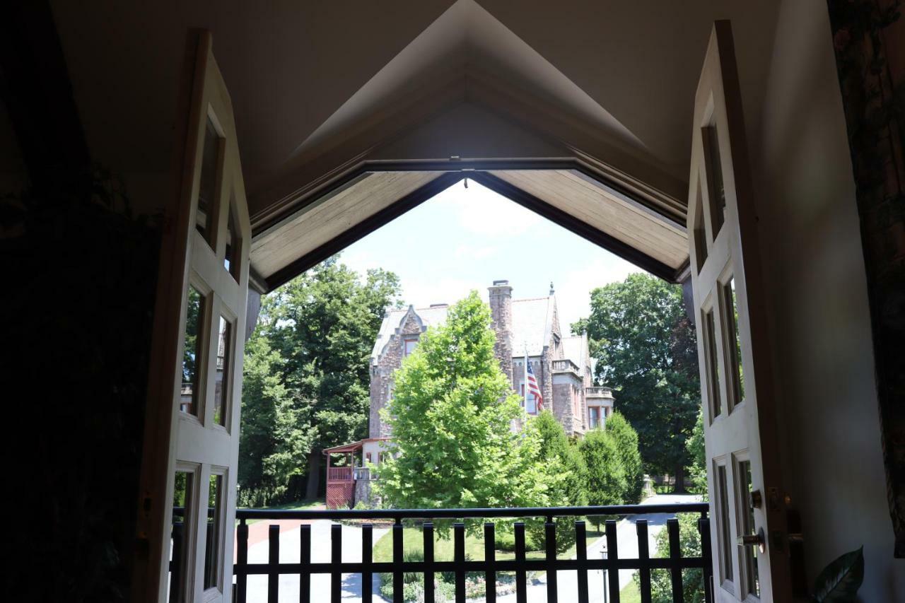 The Gables At Stirling Guest Hotel レディング エクステリア 写真